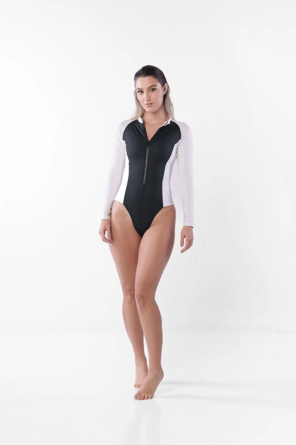 Black&White long sleeve swimsuit